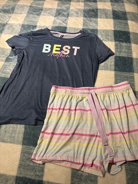 “Best Mother” pj shorts set! Excellent condition